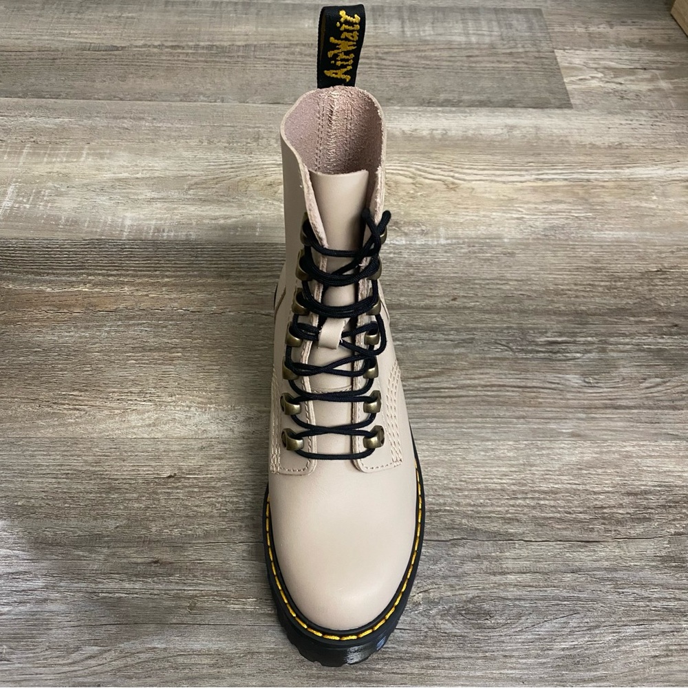 Dr. Martens Leona Sendal Vintage Taupe Boots *NEW w/o box* size US 5 - Picture 3 of 10